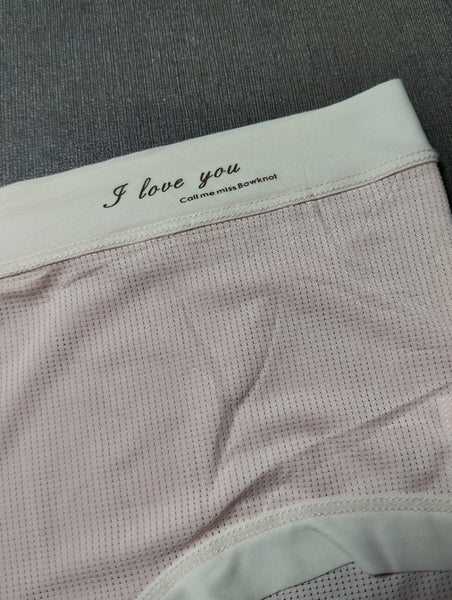 Ultra-Soft Seamless Korean Mid-Rise Briefs – Breathable Mesh Panty